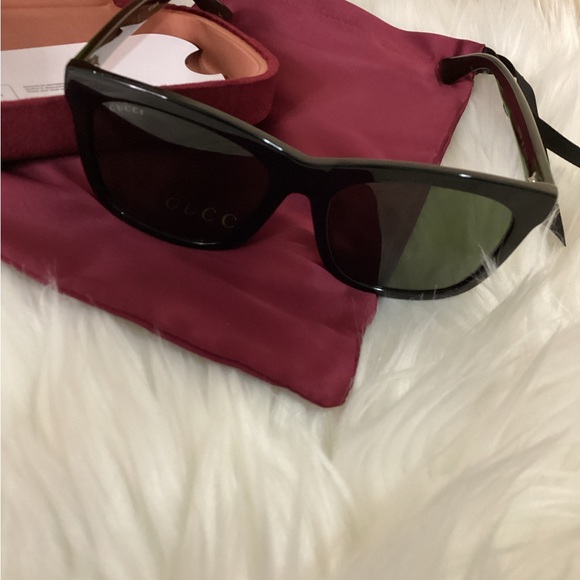 Authentic Gucci Sunglasses - Picture 9 of 11